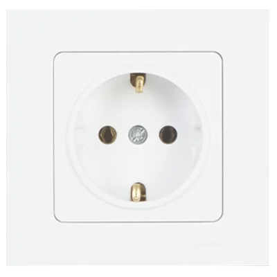 Socket With Side Earth