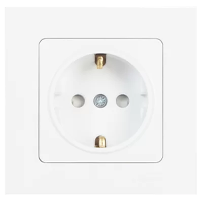 Socket With Side Earth With Child Protection